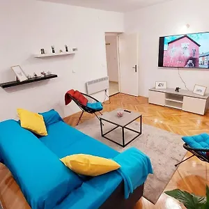  Apartman Happy Days